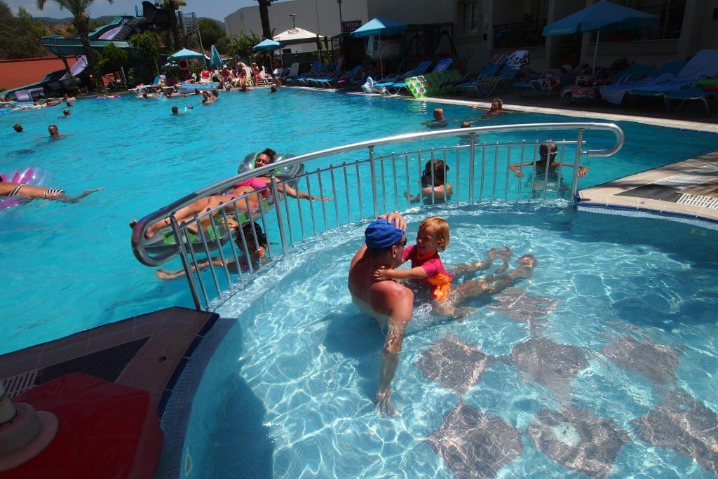 Costa Mare Suites Marmaris Kültér fotó
